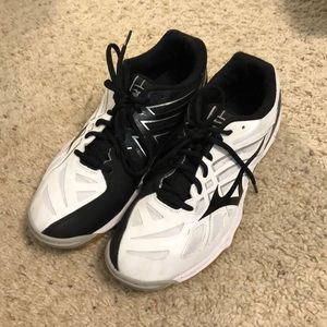 Womens Mizuno Wave Hurricane 3 Shoes